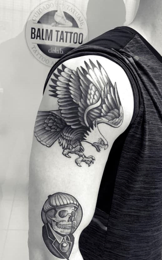 tatuaje de águila
